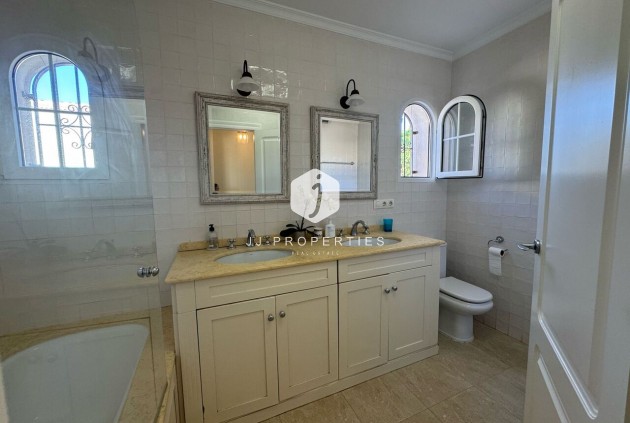 Resale - Villa -
Playa Flamenca - Costa Blanca