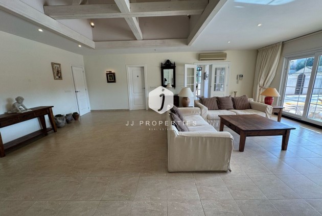 Resale - Villa -
Playa Flamenca - Costa Blanca