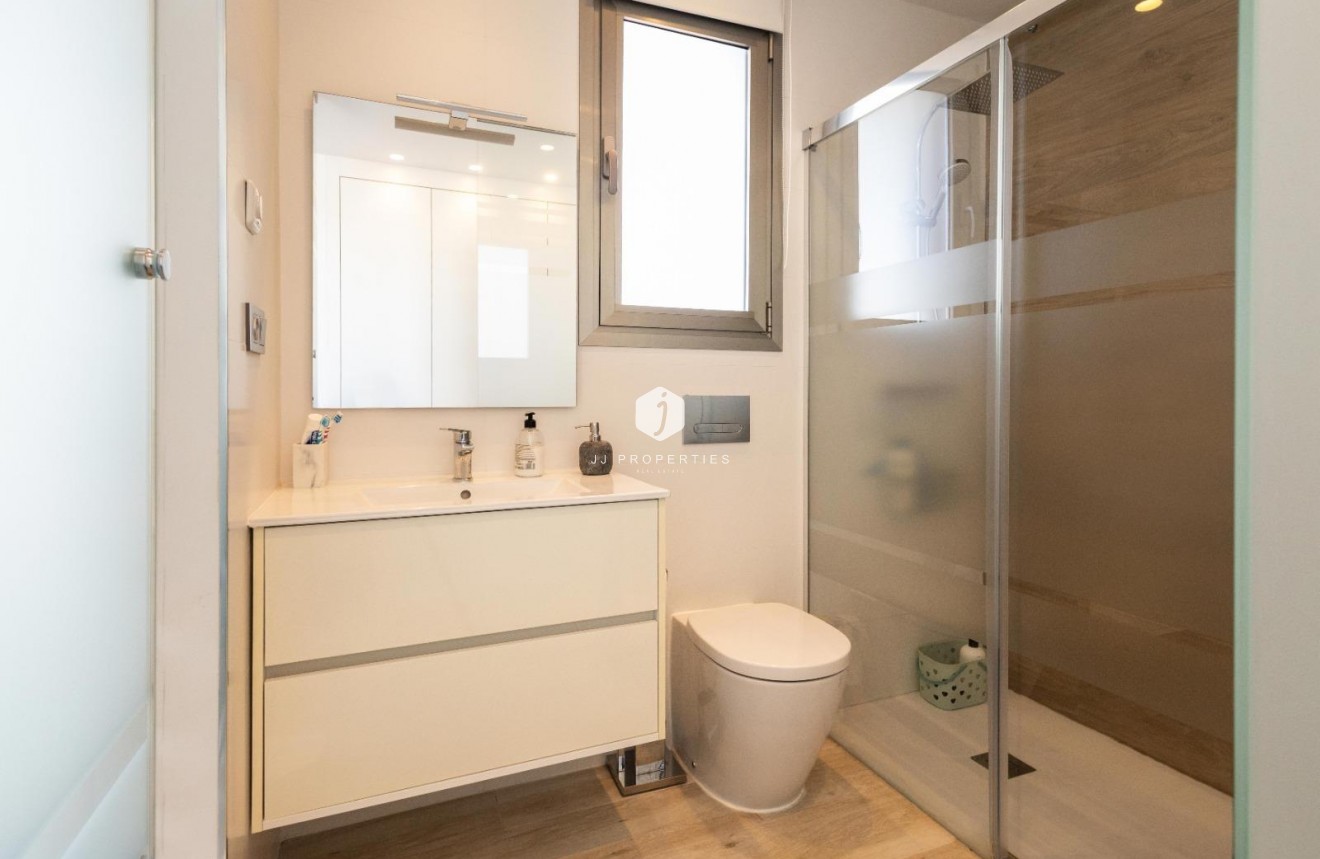 Resale - Villa -
Orihuela Costa - Costa Blanca