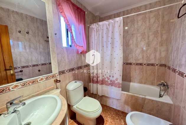 Resale - Villa -
Torrevieja - Costa Blanca