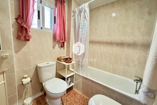 Resale - Villa -
Torrevieja - Costa Blanca