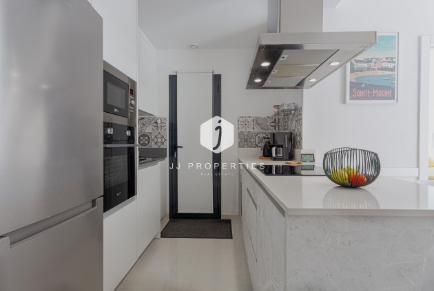 Resale - Apartment / flat -
Torrevieja - Costa Blanca