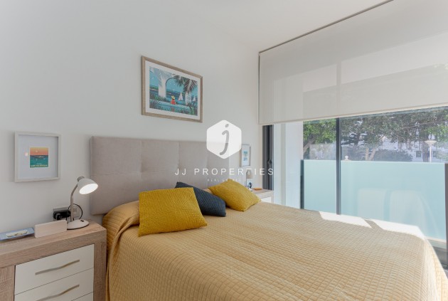 Resale - Apartment / flat -
Torrevieja - Costa Blanca