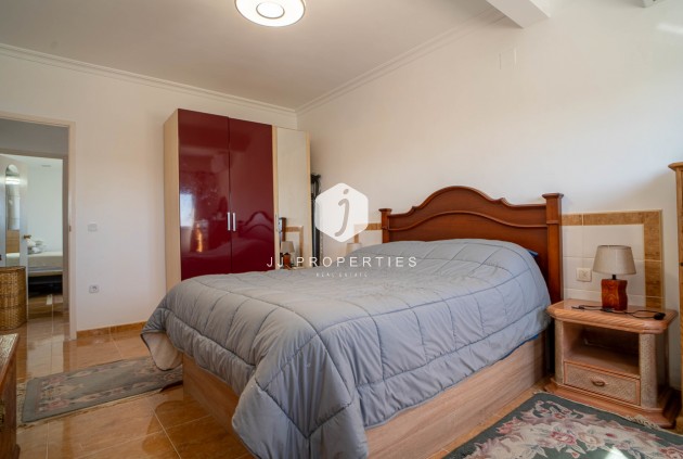 Resale - Chalet -
Torrevieja - Costa Blanca