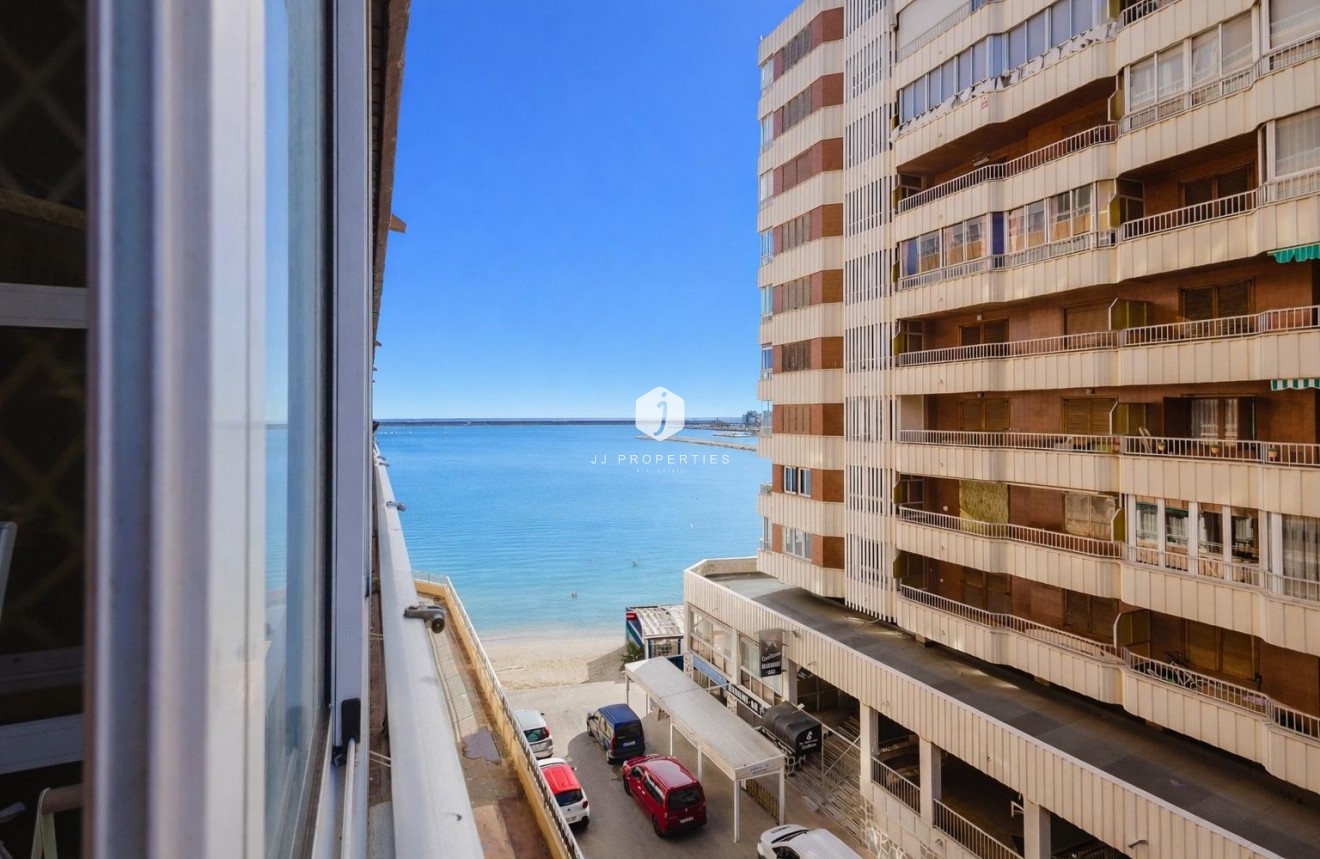 Resale - Apartment / flat -
Torrevieja - Costa Blanca