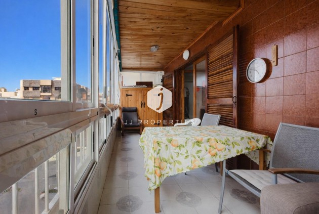 Resale - Apartment / flat -
Torrevieja - Costa Blanca