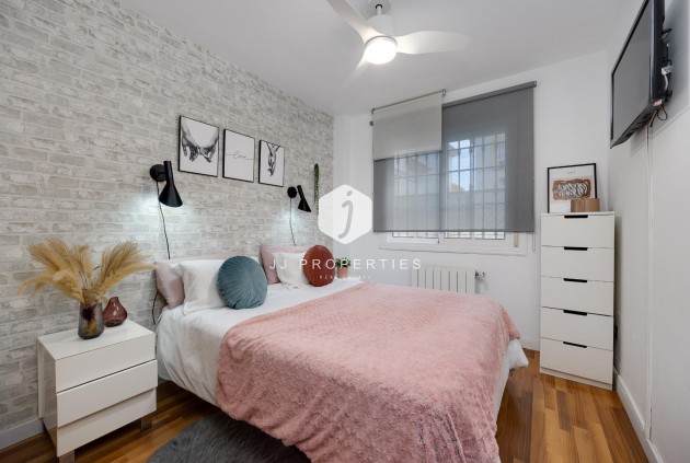 Resale - Villa -
Los Montesinos - La herrada