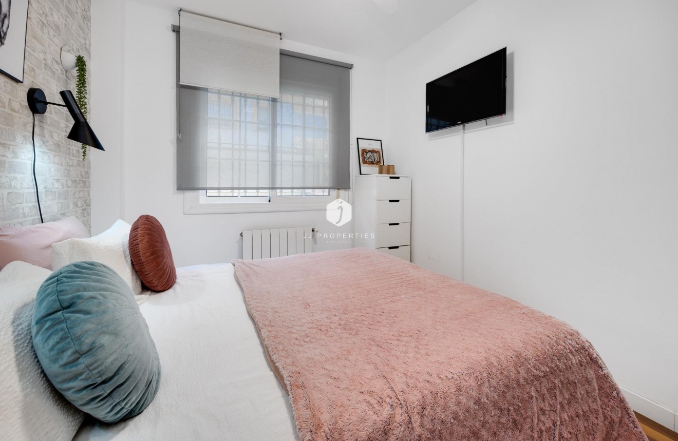 Resale - Villa -
Los Montesinos - La herrada