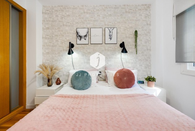 Resale - Villa -
Los Montesinos - La herrada