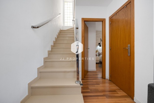 Resale - Villa -
Los Montesinos - La herrada