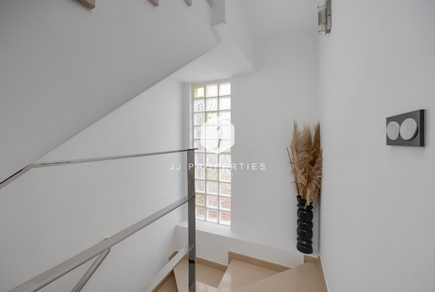 Resale - Villa -
Los Montesinos - La herrada