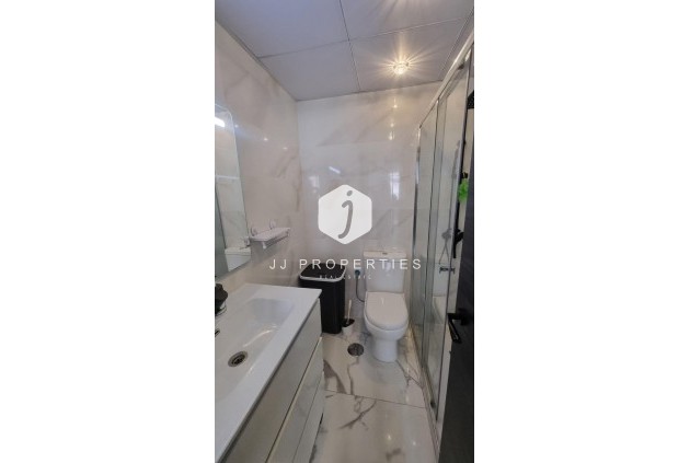 Resale - Apartment / flat -
Torrevieja - Acequion