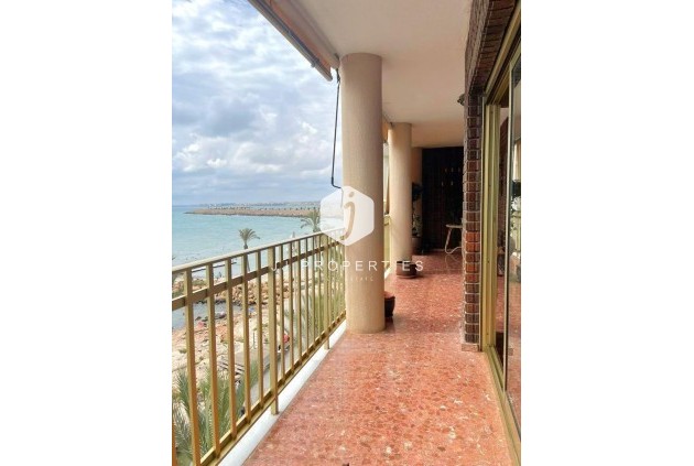 Resale - Apartment / flat -
Torrevieja - Estacion de autobuses