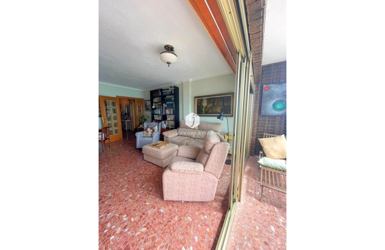 Resale - Apartment / flat -
Torrevieja - Estacion de autobuses