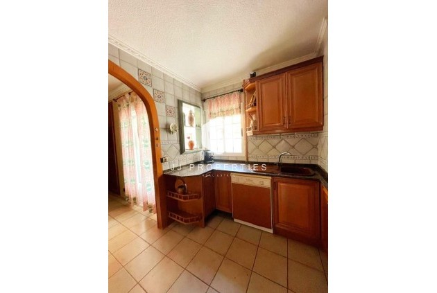 Resale - Apartment / flat -
Torrevieja - Estacion de autobuses