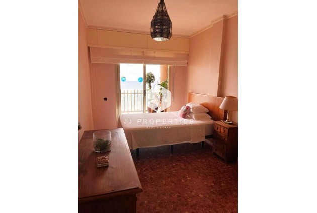 Resale - Apartment / flat -
Torrevieja - Estacion de autobuses