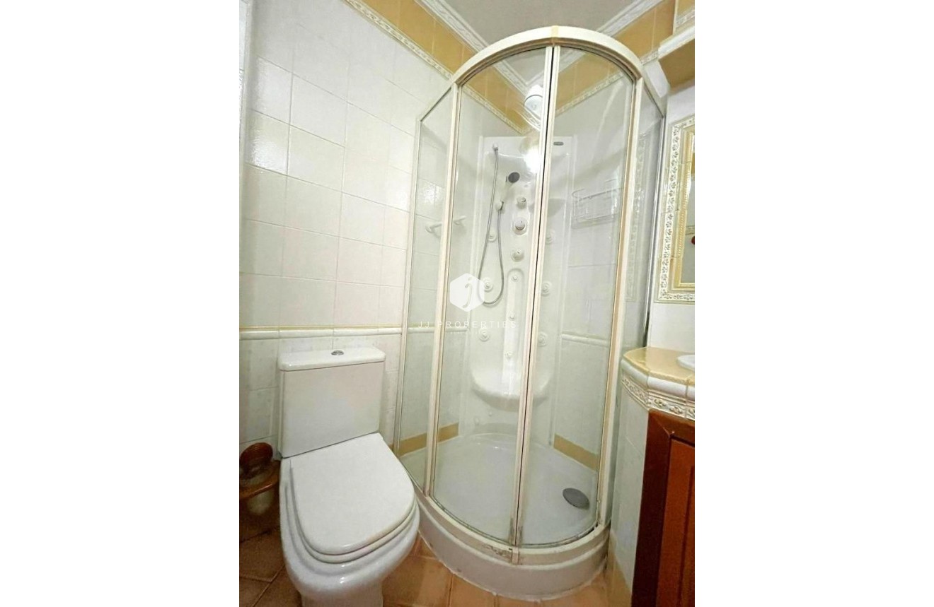 Resale - Apartment / flat -
Torrevieja - Estacion de autobuses