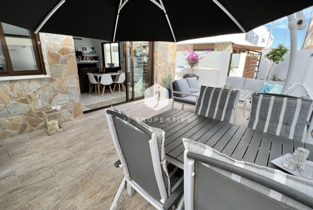 Resale - Chalet -
Cabo Roig - Costa Blanca