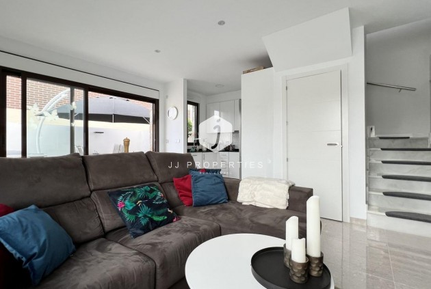 Resale - Chalet -
Cabo Roig - Costa Blanca