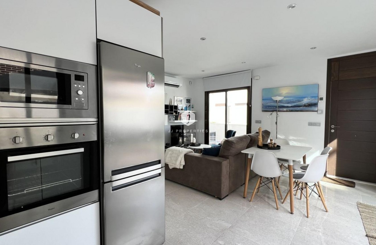 Resale - Chalet -
Cabo Roig - Costa Blanca