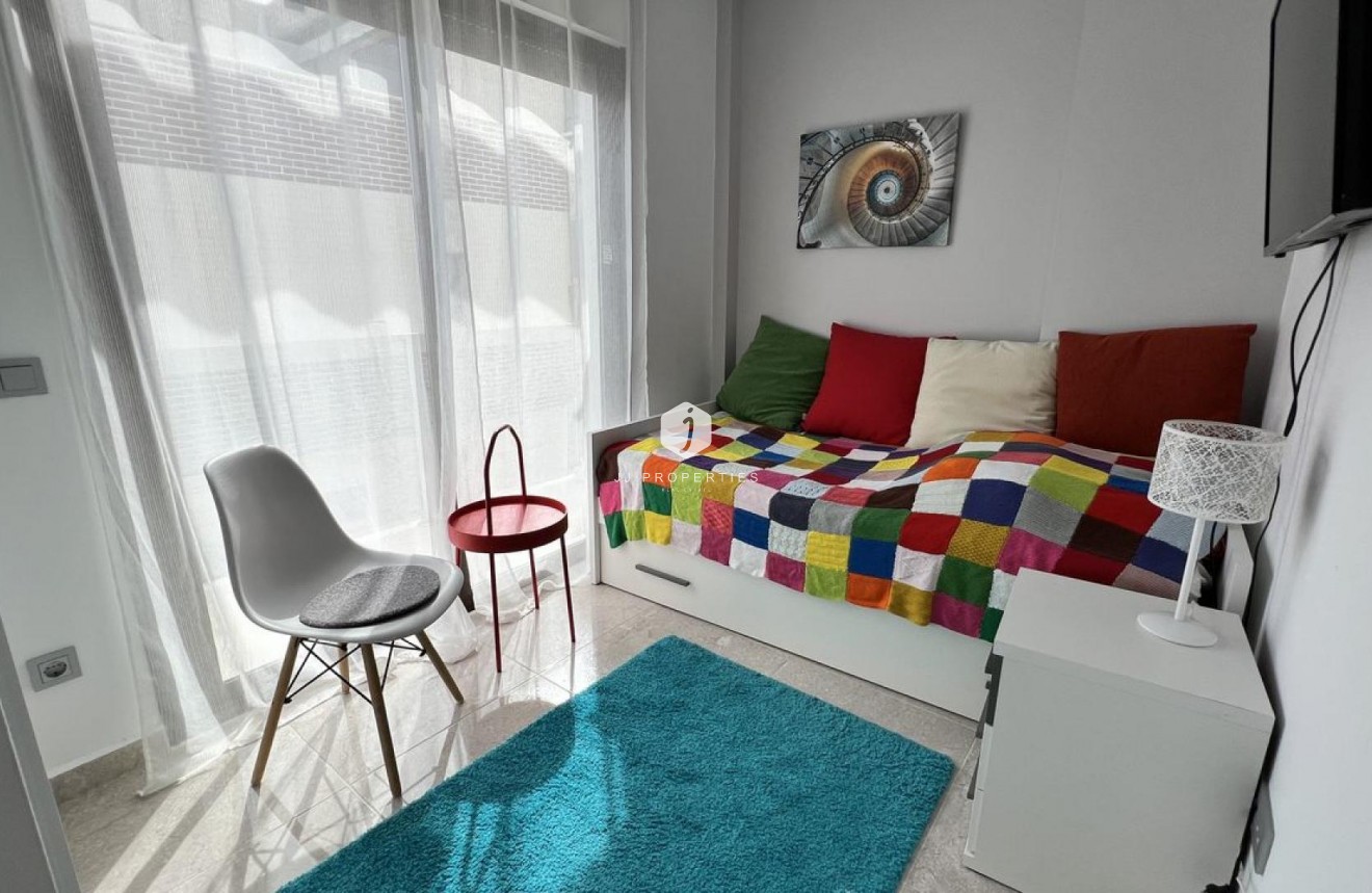 Resale - Chalet -
Cabo Roig - Costa Blanca