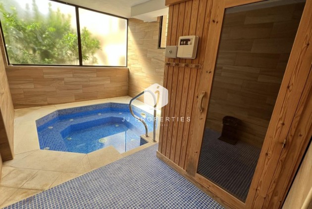 Resale - Chalet -
Cabo Roig - Costa Blanca