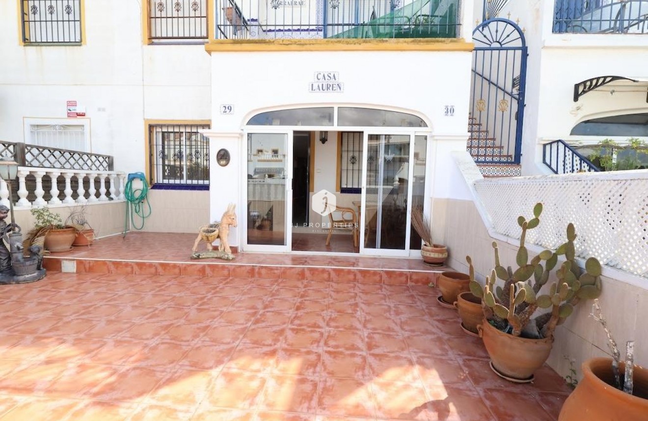 D'occasion - Bungalow -
Torrevieja - Costa Blanca