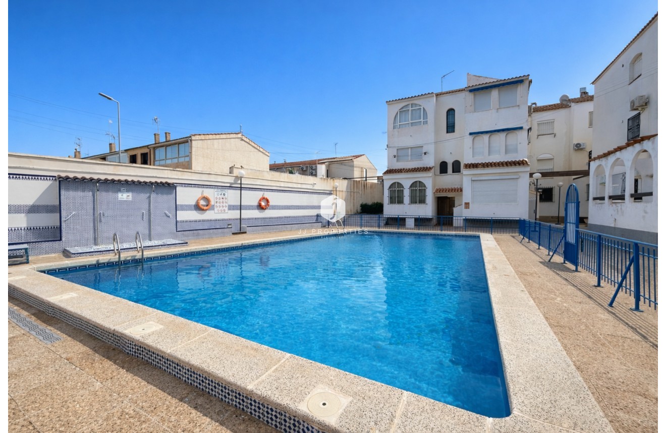 D'occasion - Appartement -
Torrevieja - Costa Blanca