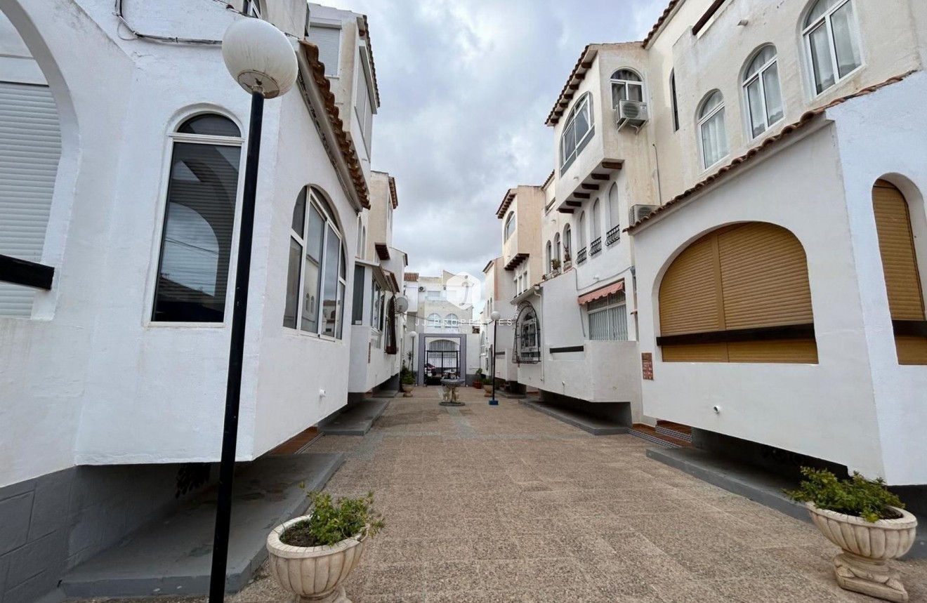 D'occasion - Appartement -
Torrevieja - Costa Blanca