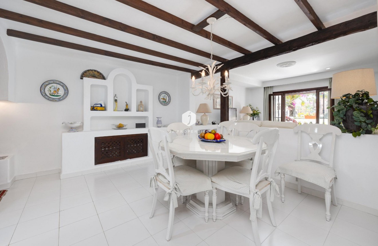 Aus zweiter Hand - Wohnung -
Torrevieja - Playa de los Locos