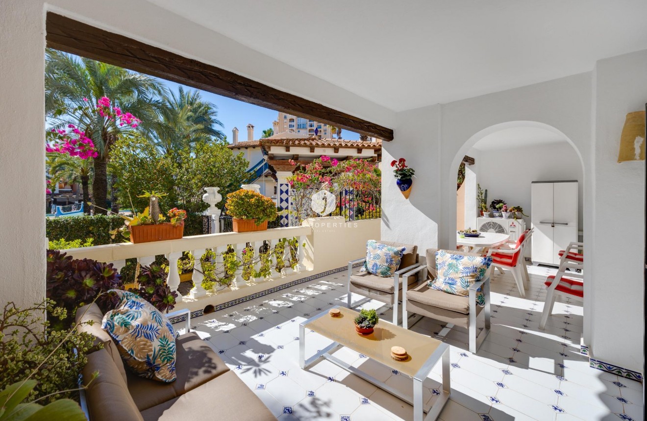 Aus zweiter Hand - Wohnung -
Torrevieja - Playa de los Locos