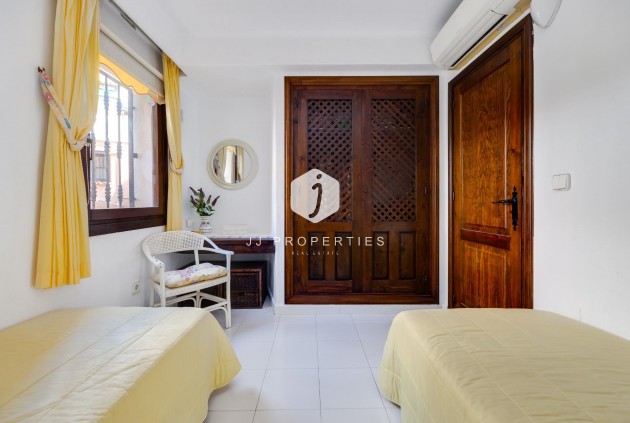 Aus zweiter Hand - Wohnung -
Torrevieja - Playa de los Locos