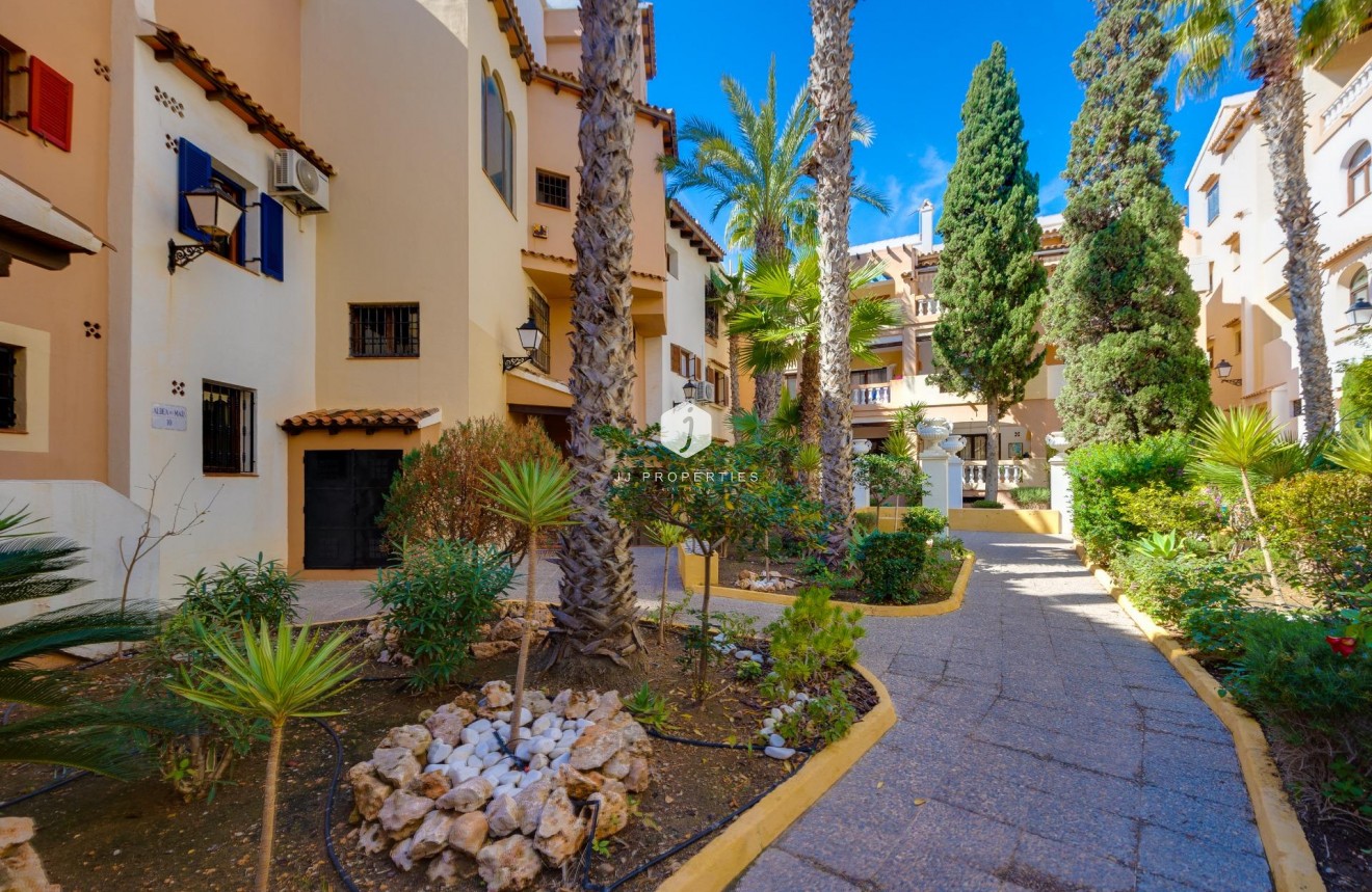 Aus zweiter Hand - Wohnung -
Torrevieja - Playa de los Locos