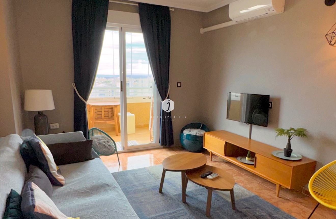D'occasion - Appartement -
Torrevieja - Costa Blanca