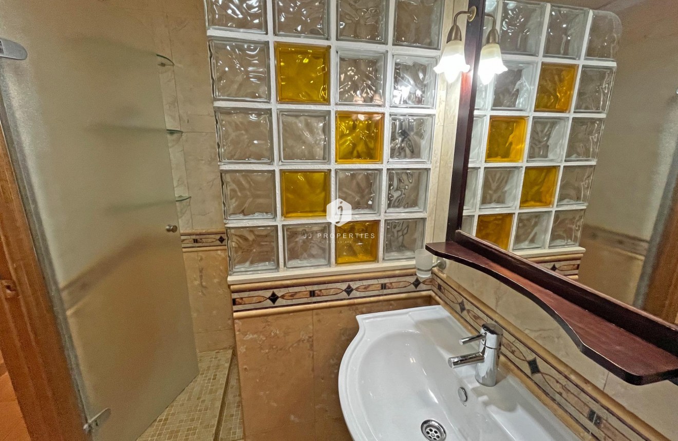 D'occasion - Appartement -
Rojales