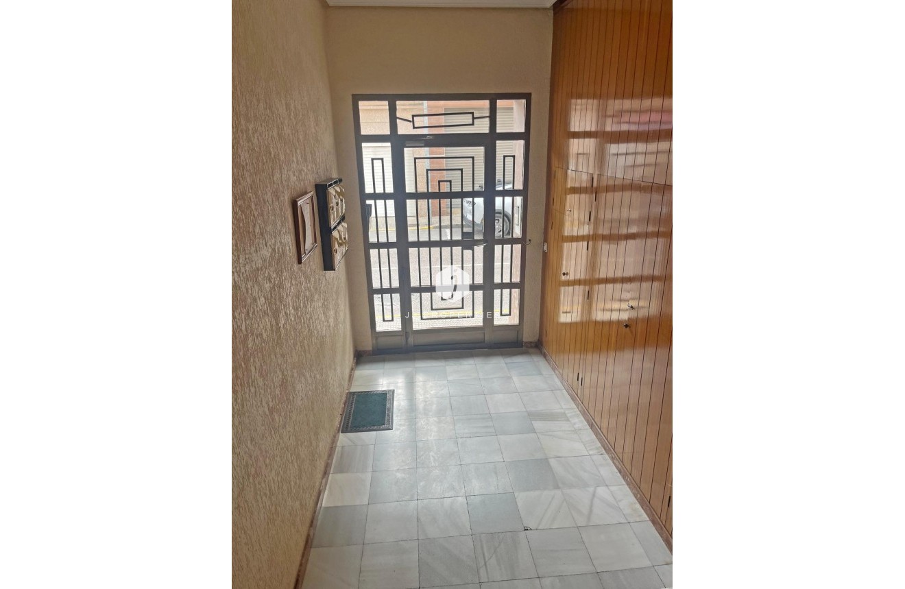 D'occasion - Appartement -
Rojales