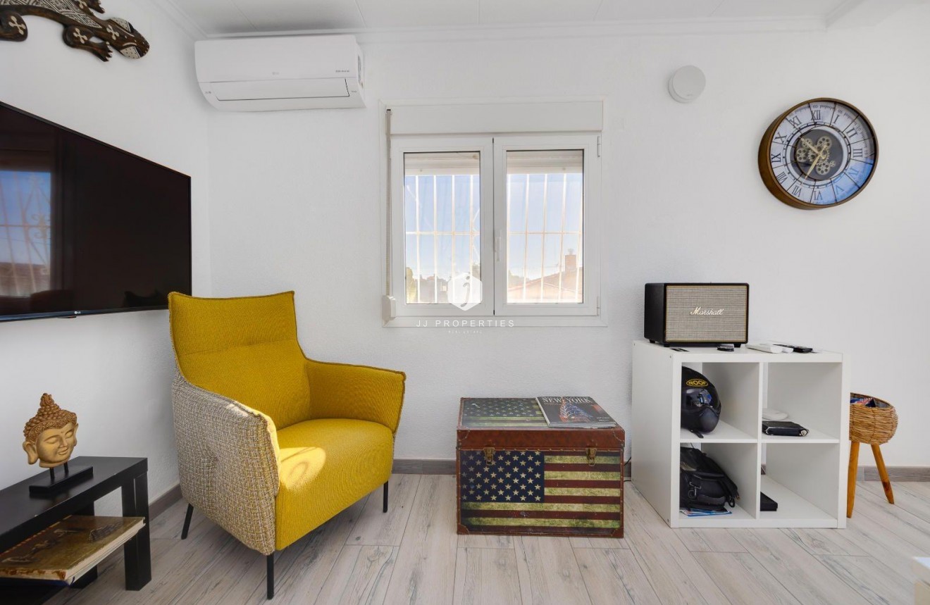 Resale - Villa -
San Fulgencio - La Marina