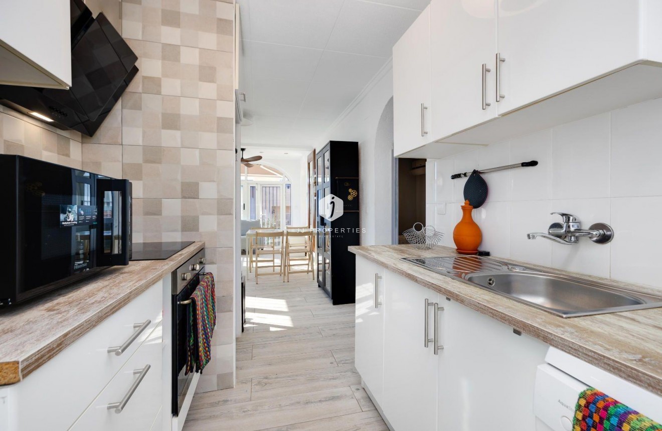 Resale - Villa -
San Fulgencio - La Marina