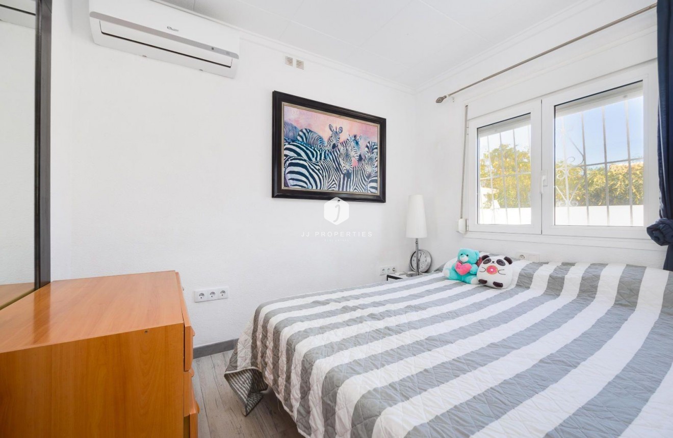 Resale - Villa -
San Fulgencio - La Marina