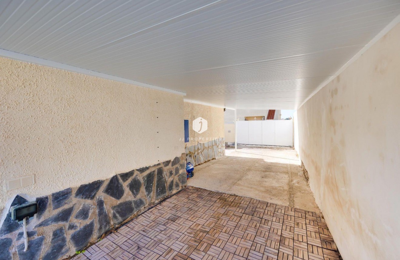 Resale - Villa -
San Fulgencio - La Marina