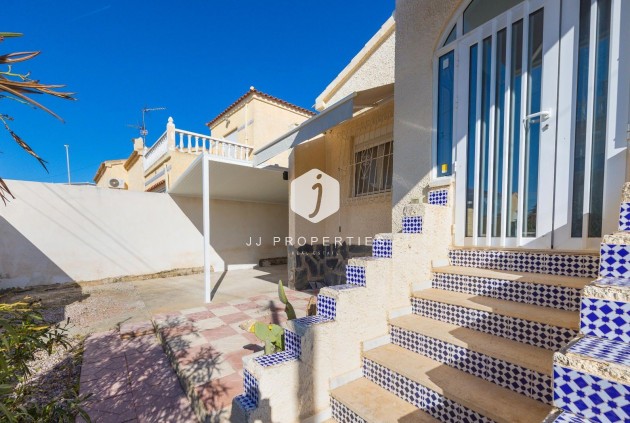 Resale - Villa -
San Fulgencio - La Marina