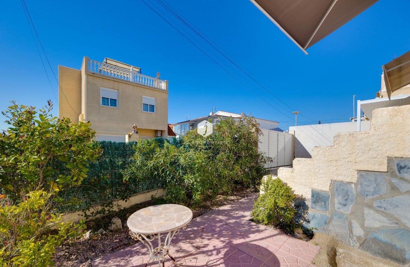 Resale - Villa -
San Fulgencio - La Marina
