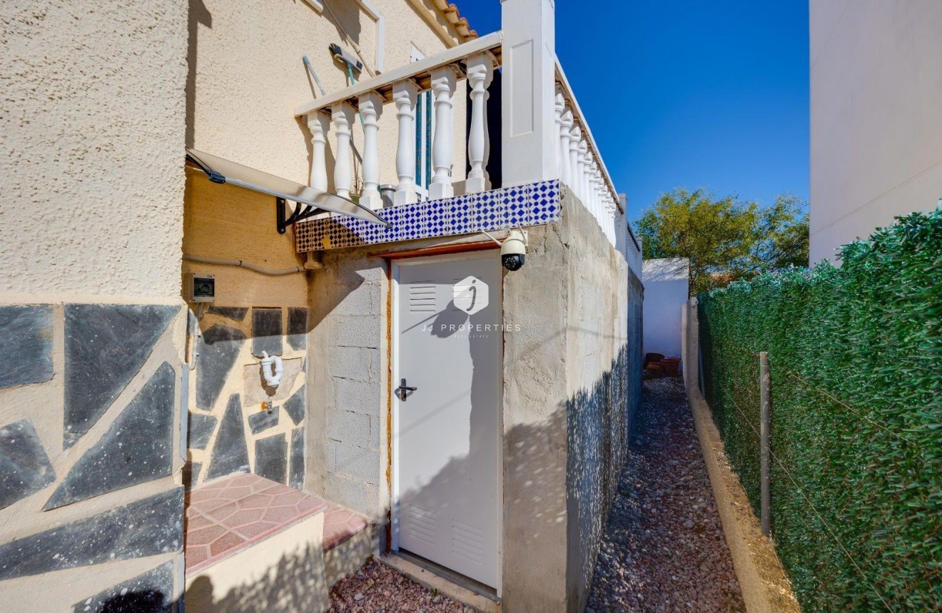 Resale - Villa -
San Fulgencio - La Marina