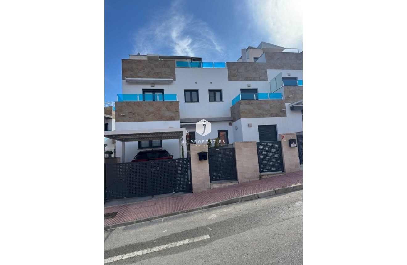 Tweedehands - Chalet -
Bigastro - Comunidad Valenciana