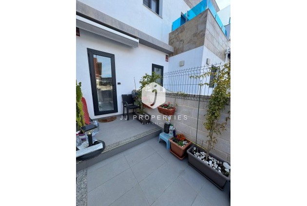 Tweedehands - Chalet -
Bigastro - Comunidad Valenciana