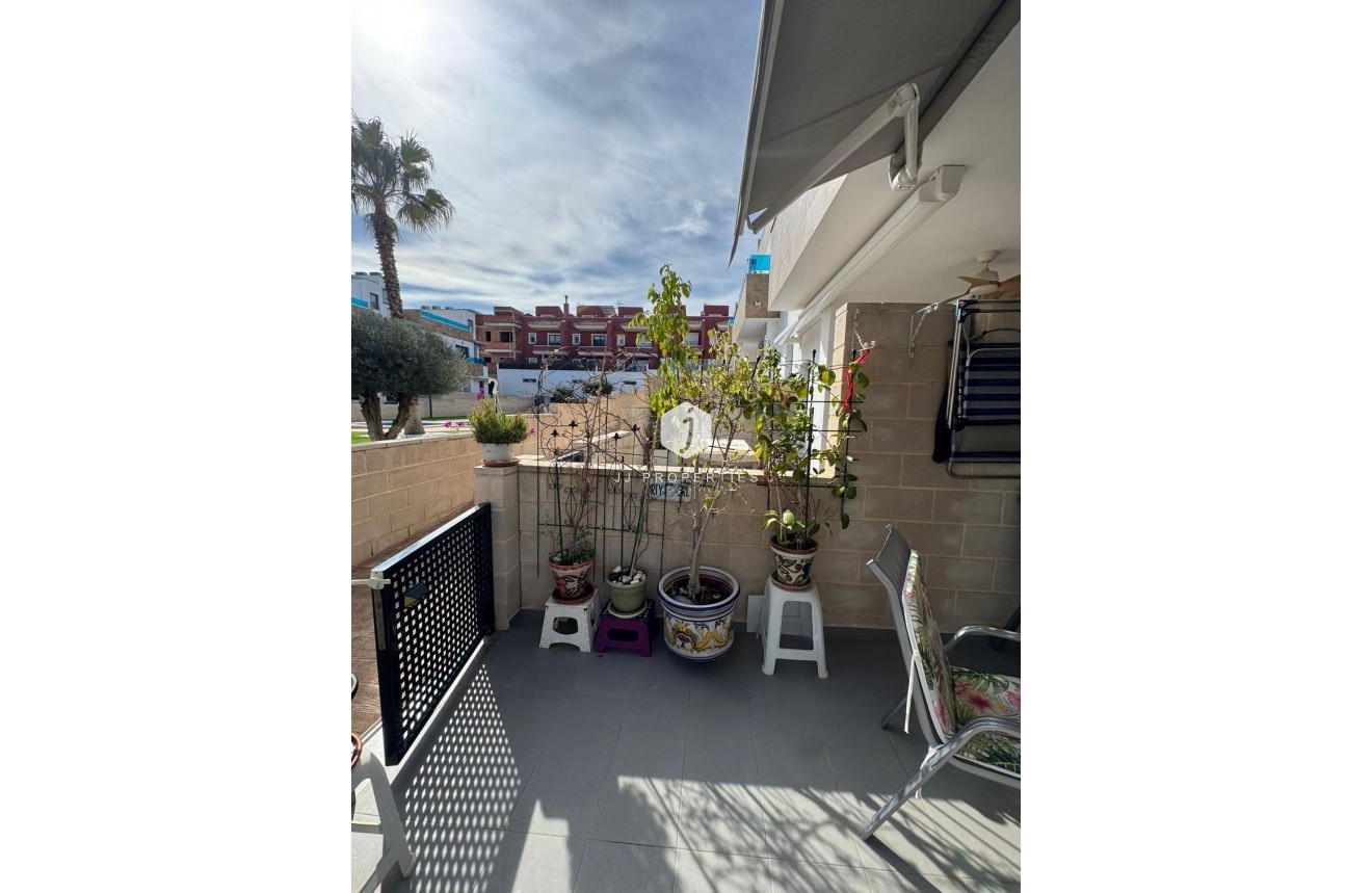 Tweedehands - Chalet -
Bigastro - Comunidad Valenciana