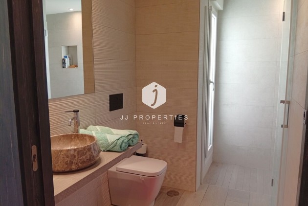 D'occasion - Villa -
La Finca Golf Resort - Inland