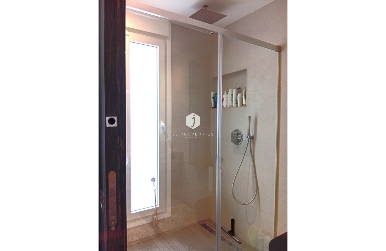 D'occasion - Villa -
La Finca Golf Resort - Inland