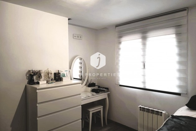 Aus zweiter Hand - Duplex -
Cabo Roig - Costa Blanca