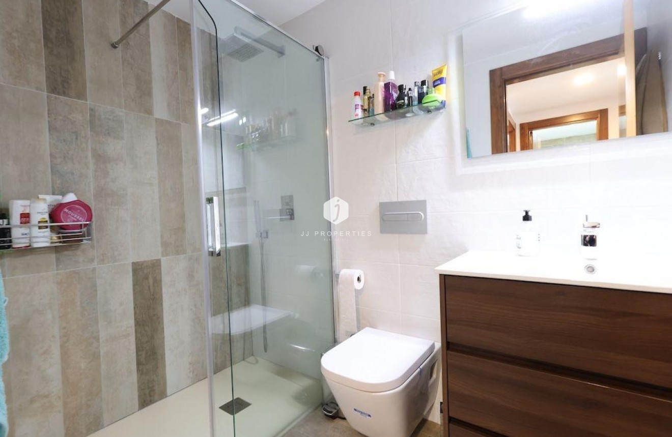 Aus zweiter Hand - Duplex -
Cabo Roig - Costa Blanca